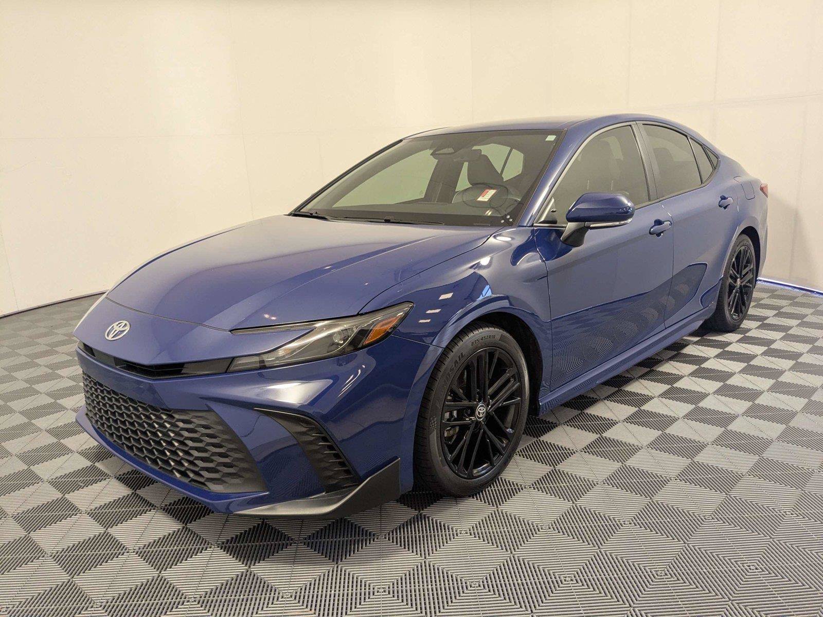 Certified 2025 Toyota Camry SE w/ Convenience Package FWD image 2
