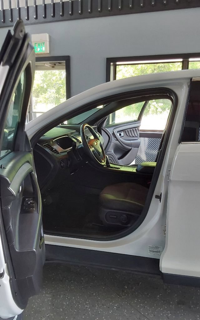 Used 2014 Ford Taurus SEL w/ Equipment Group 201A FWD image 16