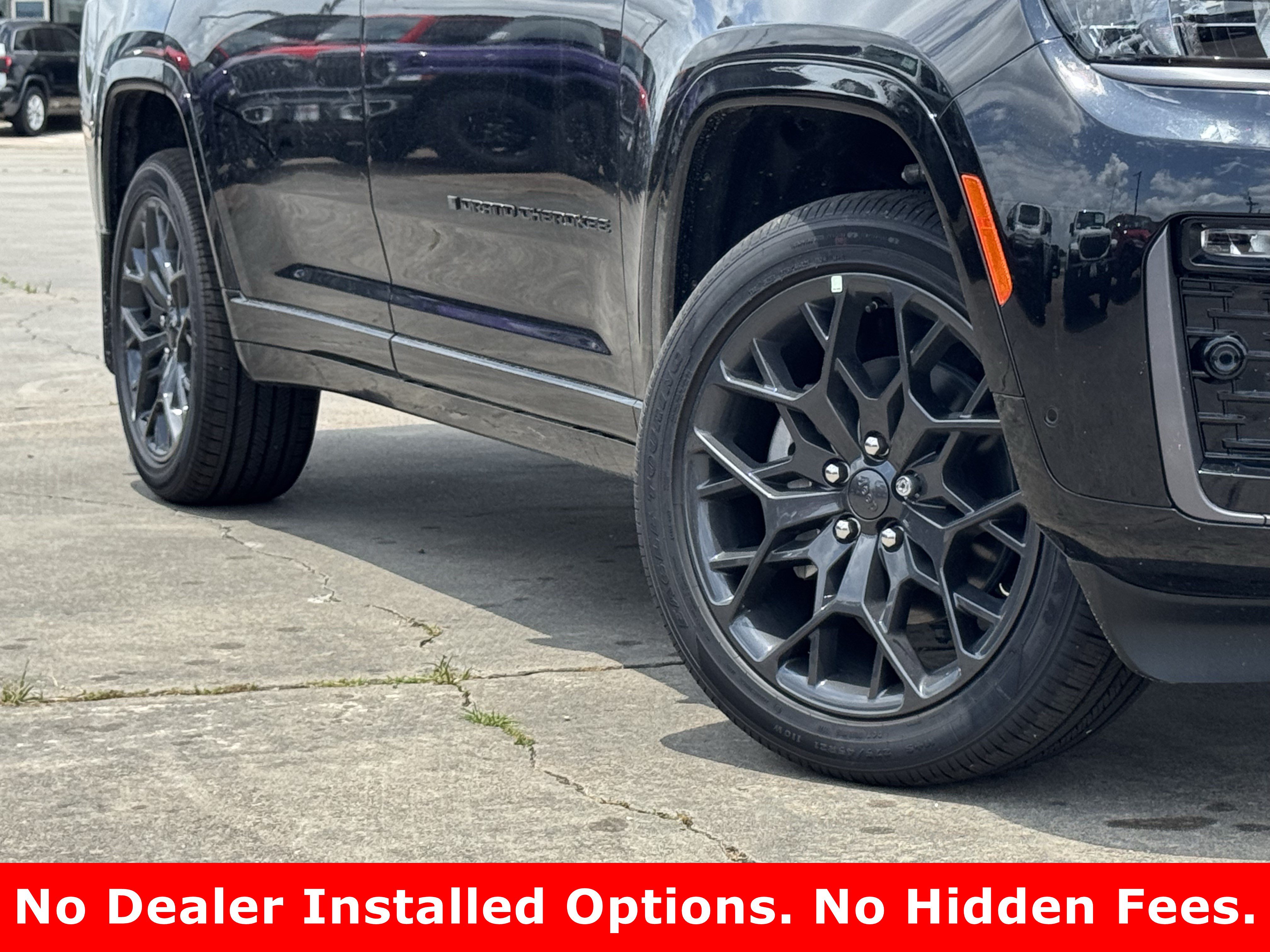 New 2026 Jeep Grand Cherokee L Summit w/ Obsidian Package AWD/4WD image 12