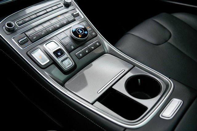 Used 2023 Hyundai Santa Fe Limited w/ Cargo Package image 26