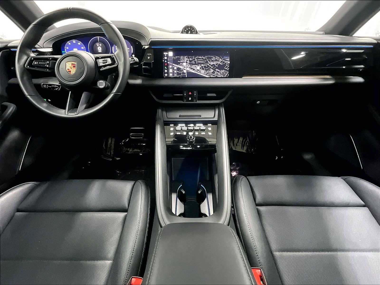 Used 2025 Porsche Macan 4S Electric image 17