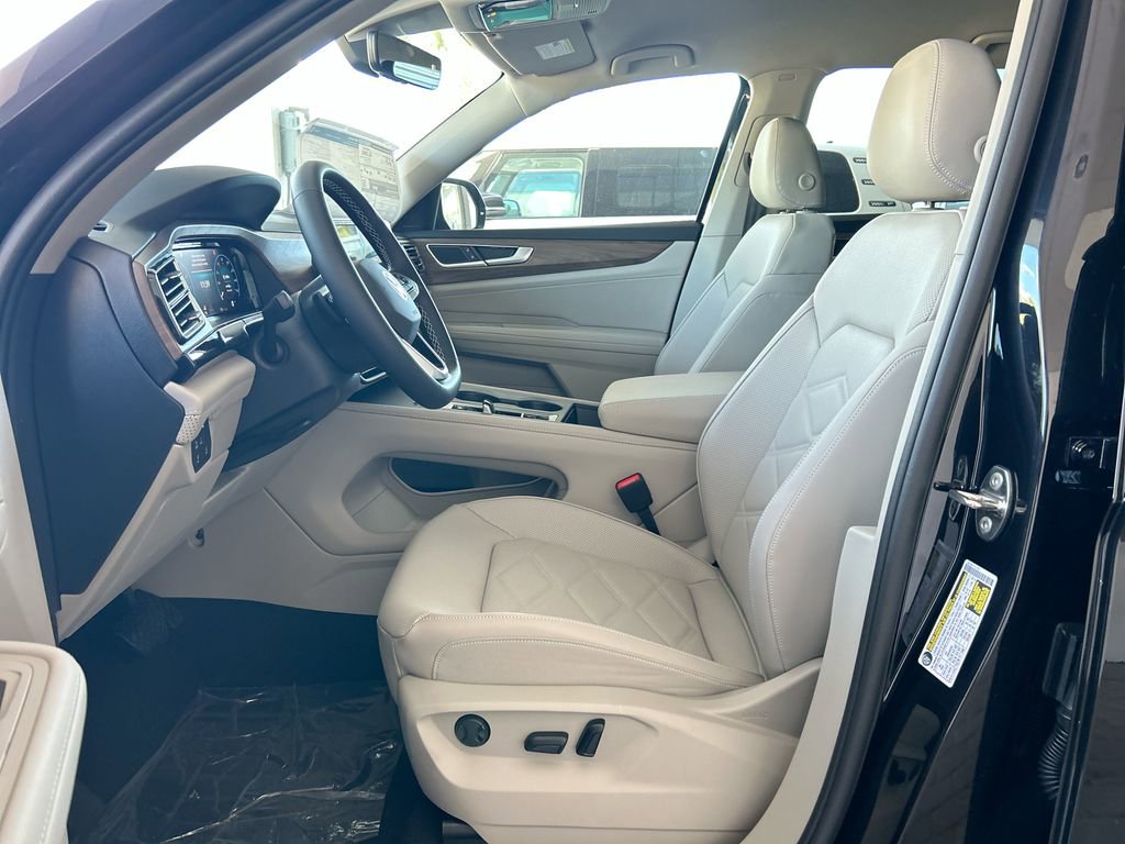 New 2026 Volkswagen Atlas SE image 11