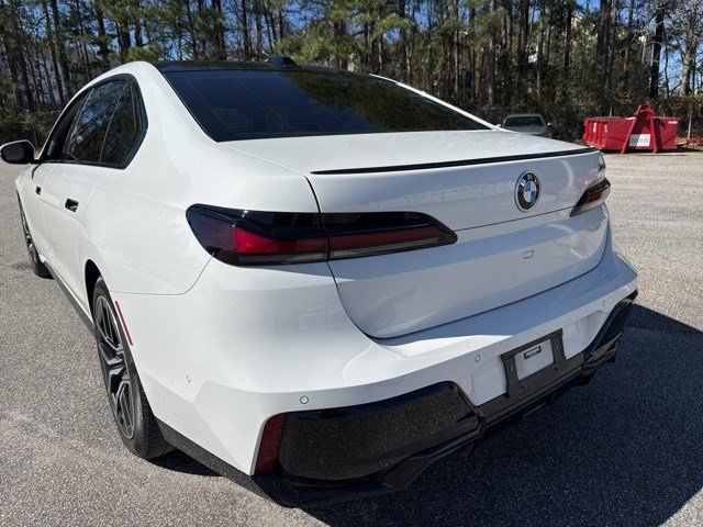 Certified 2023 BMW 740i image 5