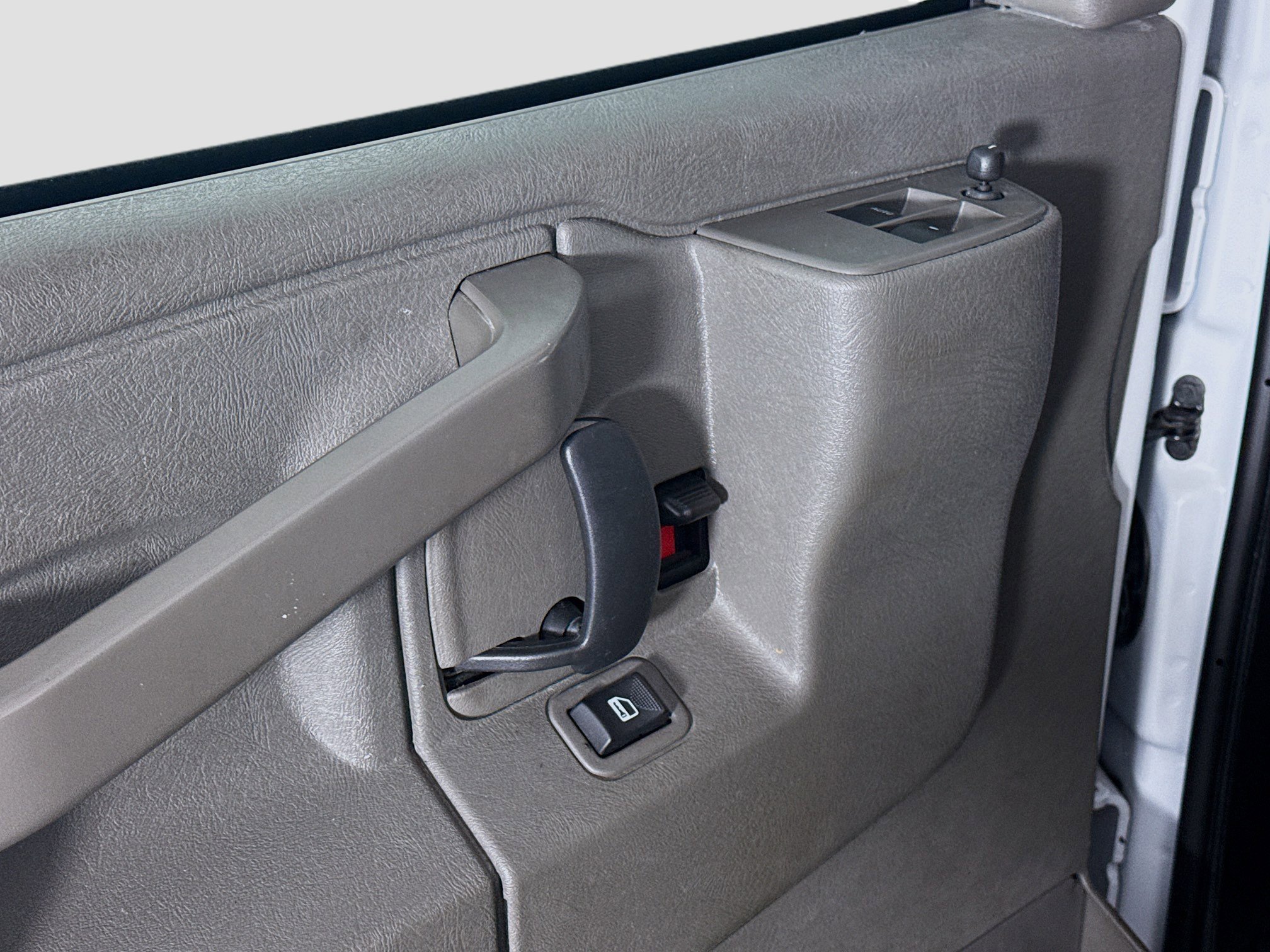 Used 2023 GMC Savana 2500 Work Van w/ Driver Convenience Package image 23