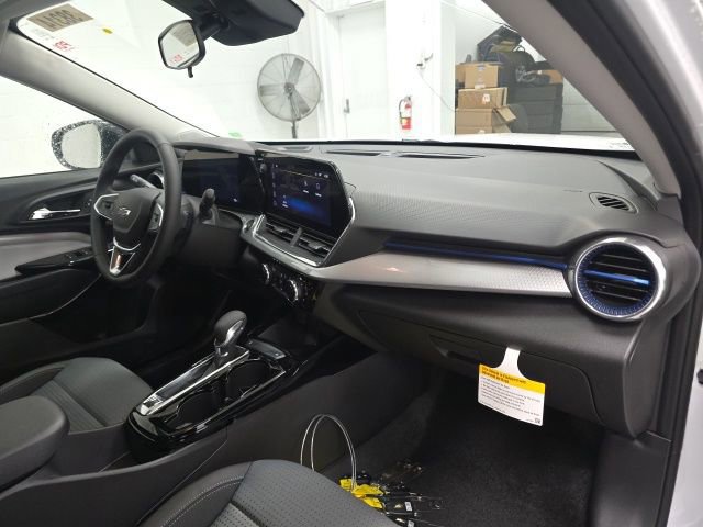 New 2026 Chevrolet Trax LT w/ Driver Confidence Package image 29