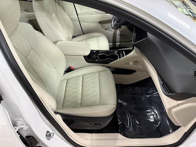 Certified 2023 Buick Envision Avenir AWD/4WD image 7