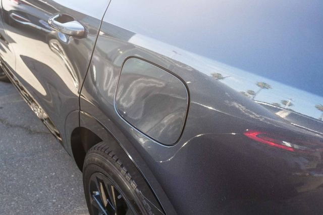 Certified 2023 Kia Sorento SX image 12