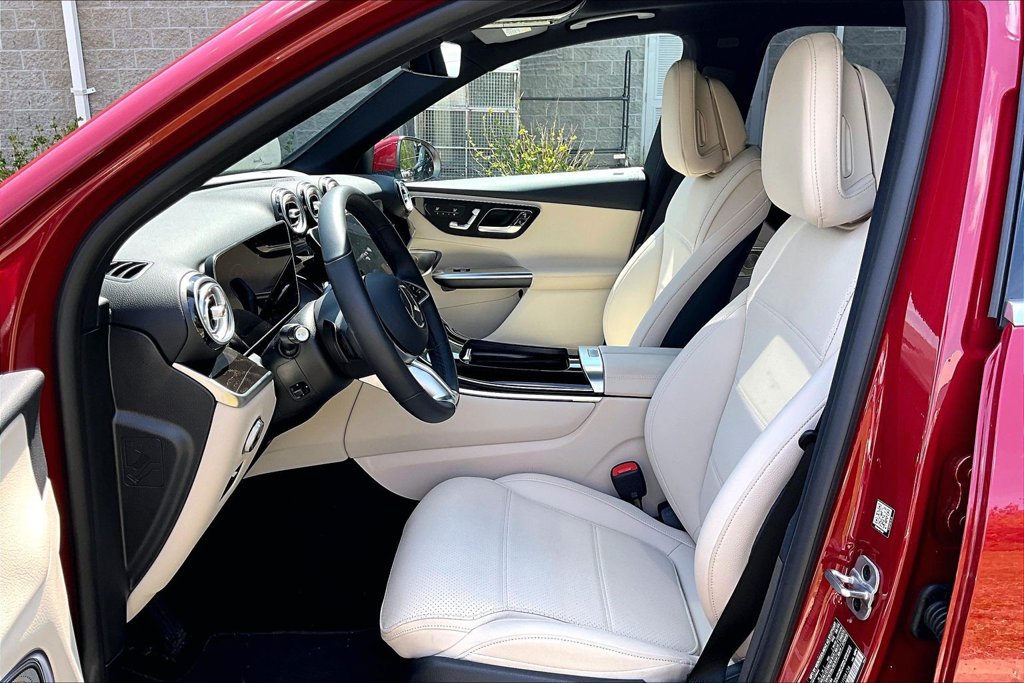 Used 2026 Mercedes-Benz GLC 300 4MATIC image 27