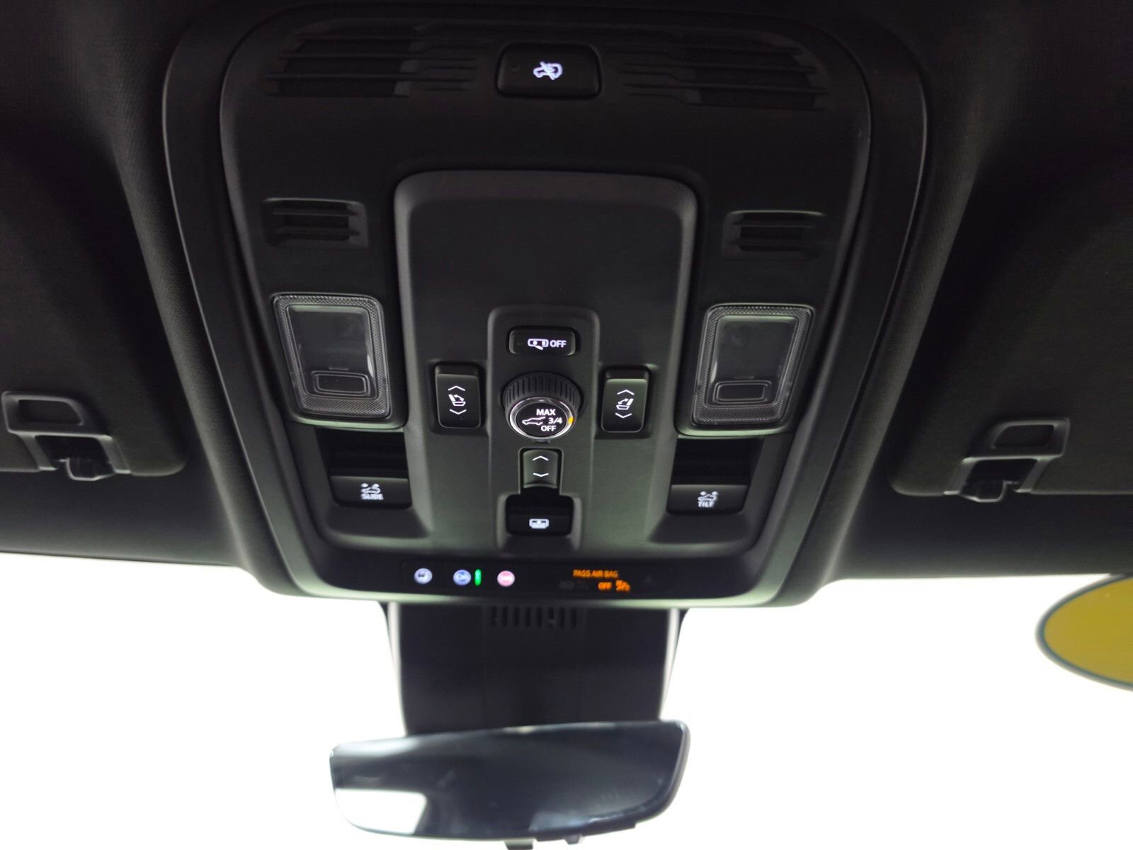 Used 2025 GMC Yukon AT4 Ultimate image 29