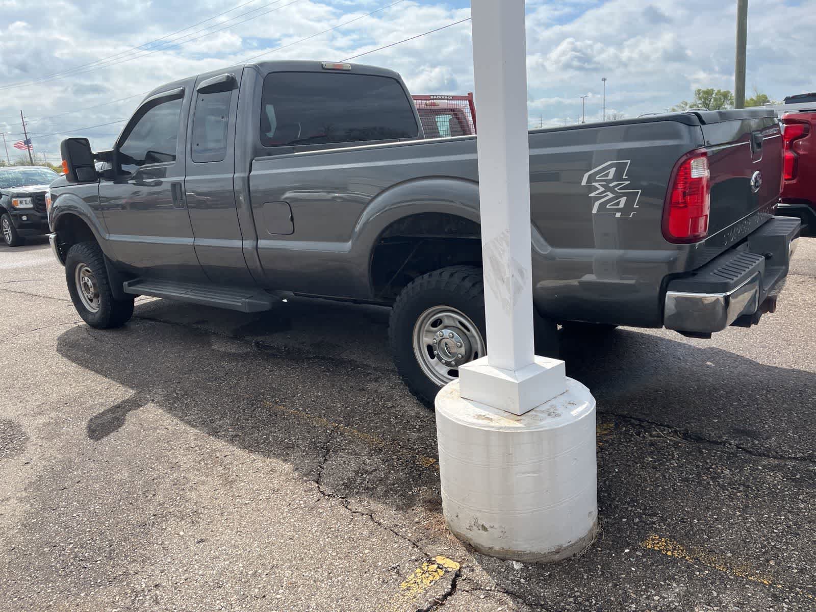 Used 2015 Ford F250 XL w/ XL Appearance Package AWD/4WD image 10