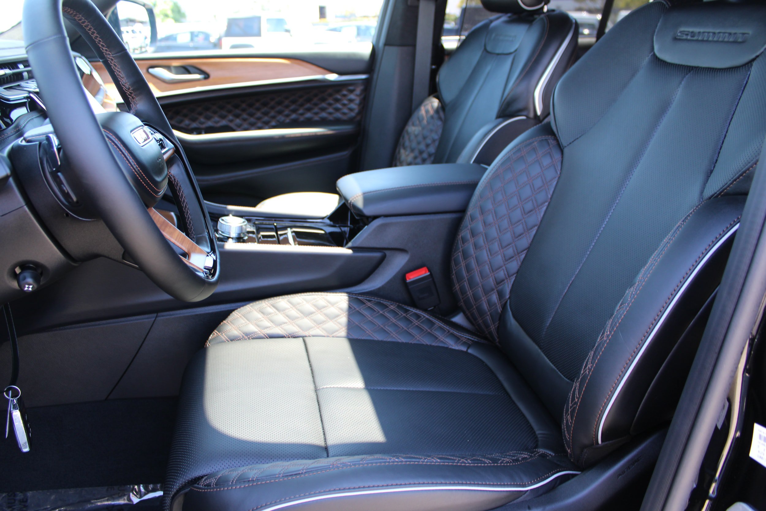 New 2025 Jeep Grand Cherokee Summit AWD/4WD image 38
