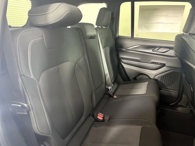 New 2025 Jeep Grand Cherokee Laredo image 26