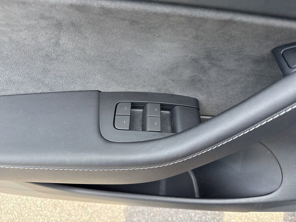 Used 2022 Tesla Model 3 Long Range image 26