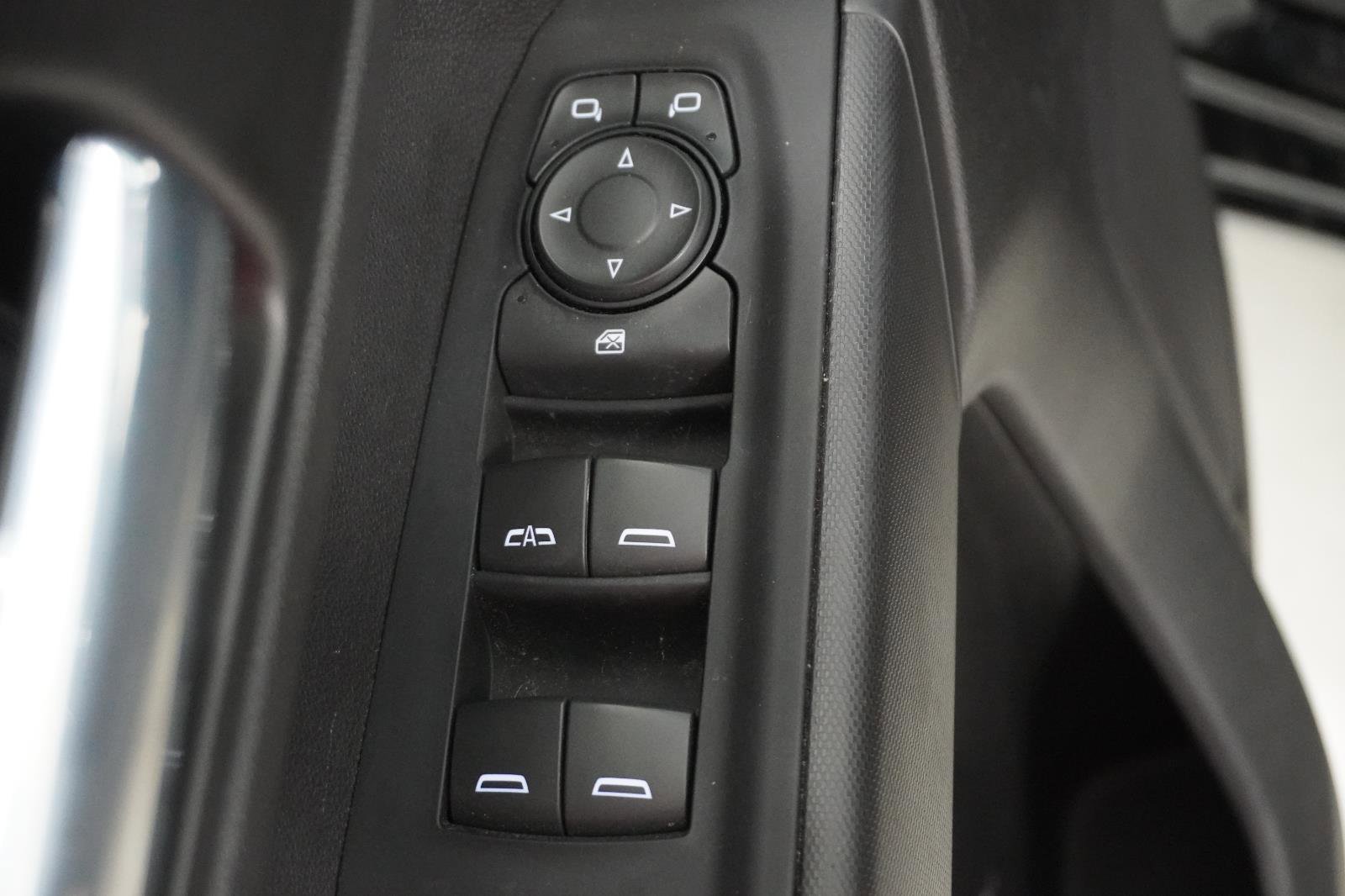 Used 2023 Chevrolet Silverado 1500 Custom image 11