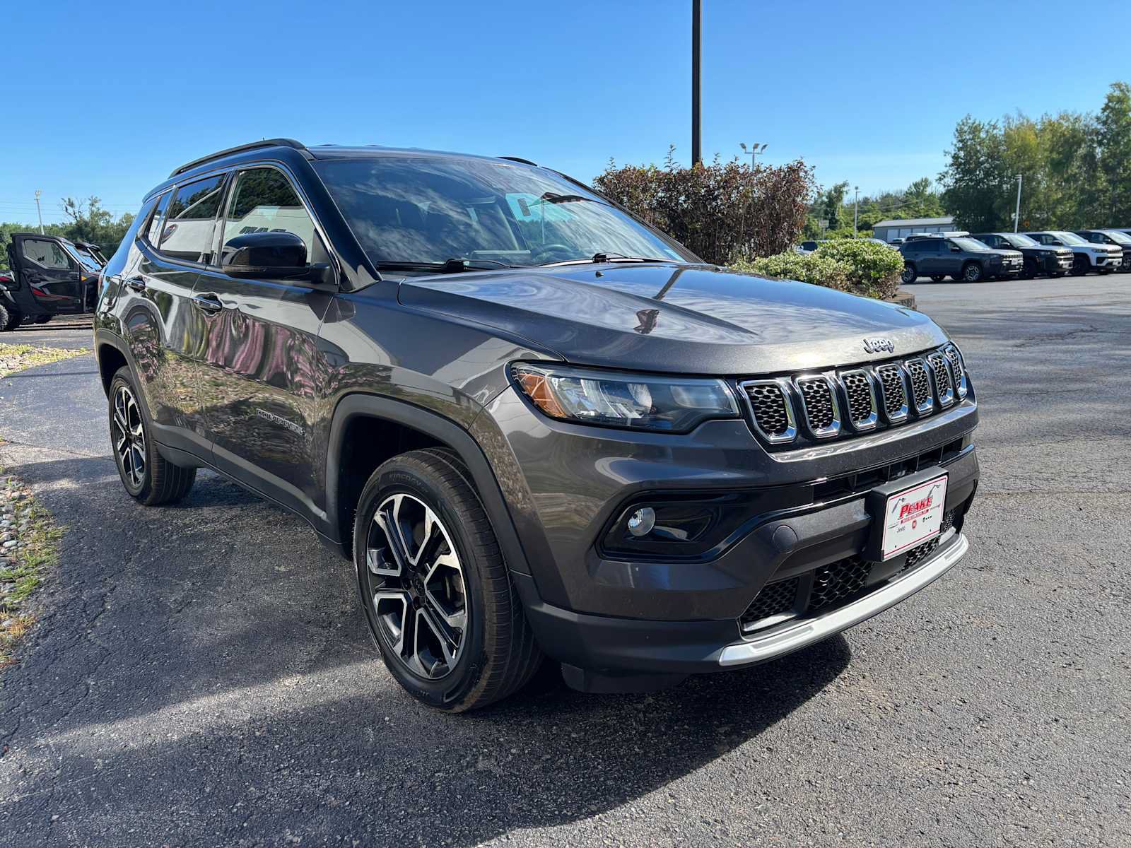 Used 2023 Jeep Compass Limited AWD/4WD image 10