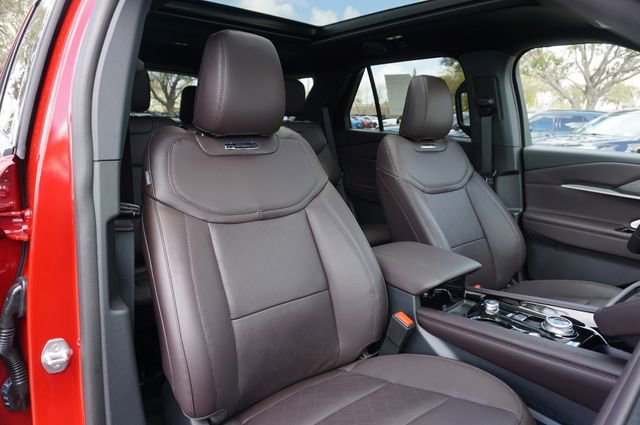 New 2026 Ford Explorer Platinum RWD image 2