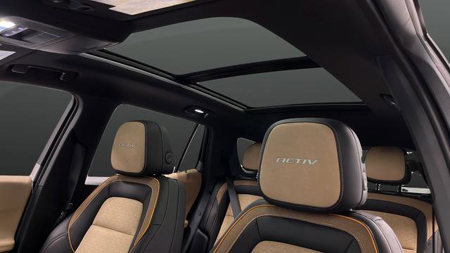 New 2026 Chevrolet Equinox ACTIV w/ Convenience Package III image 12