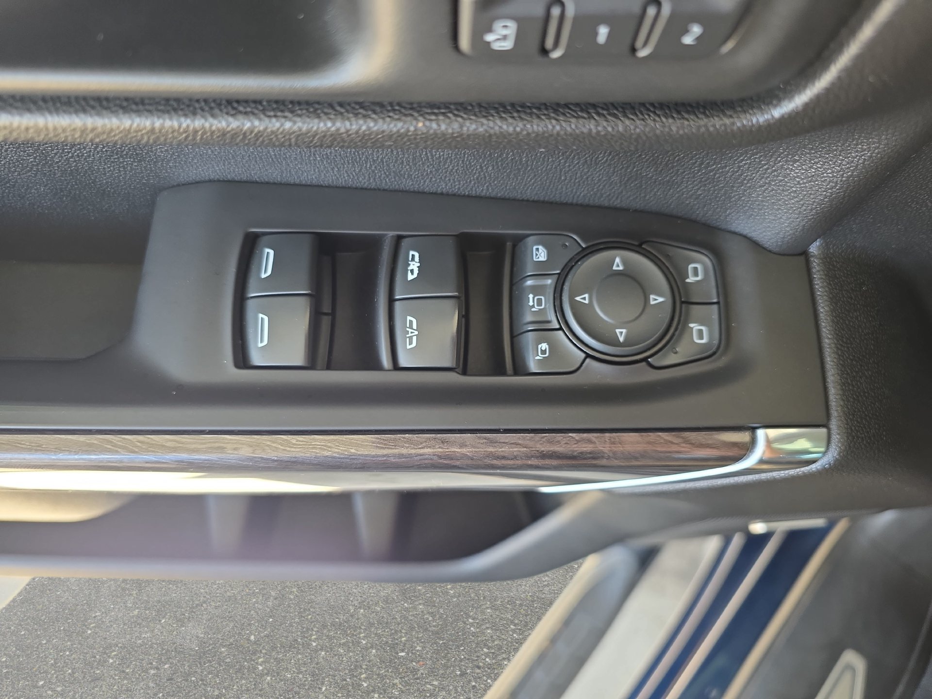 Used 2020 Chevrolet Silverado 2500 LTZ w/ LTZ Premium Package AWD/4WD image 27