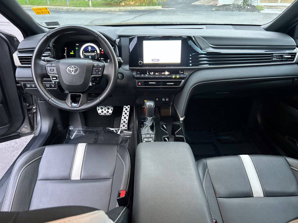 Certified 2025 Toyota Camry SE FWD image 12