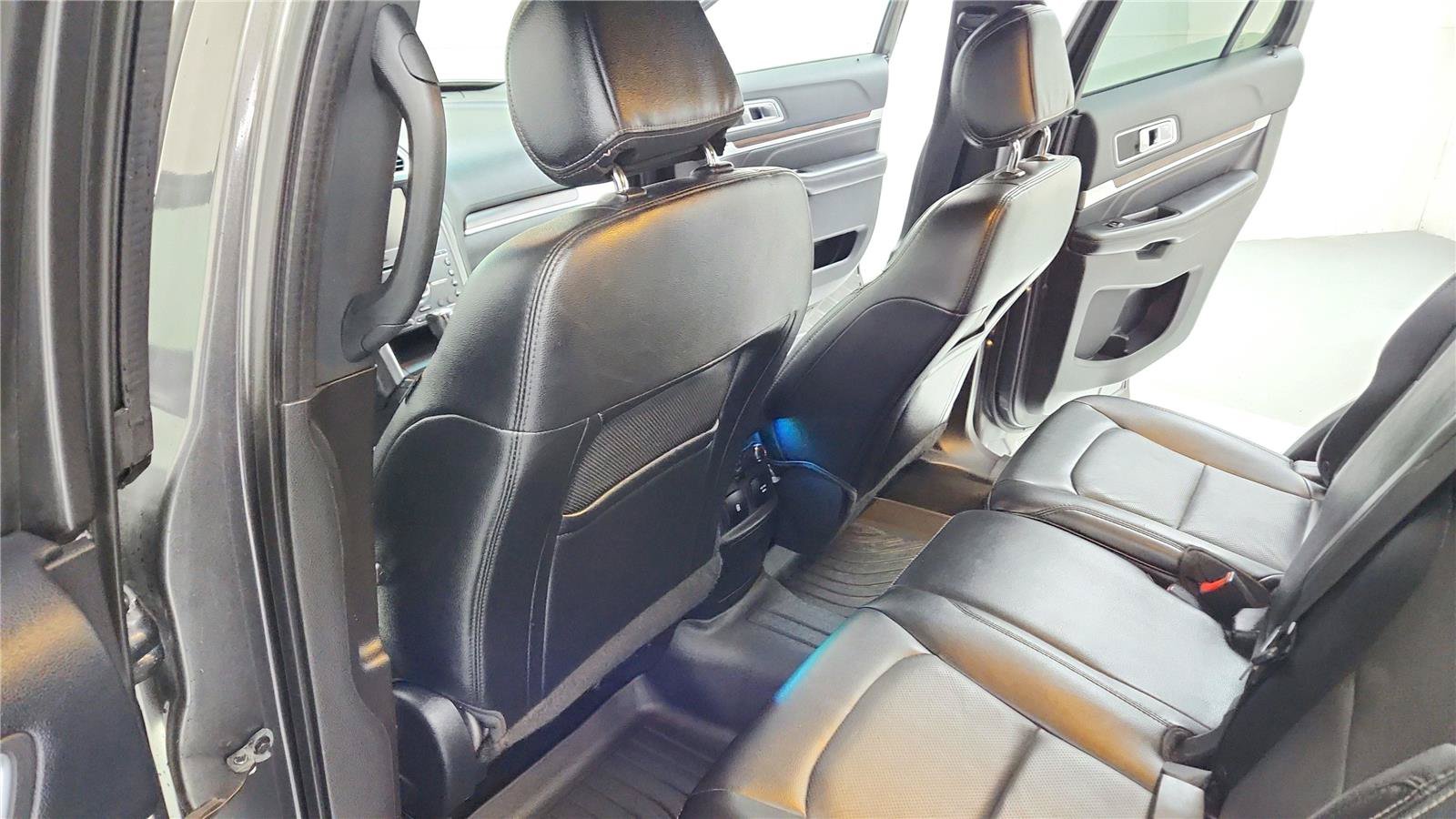Used 2016 Ford Explorer Limited AWD/4WD image 19