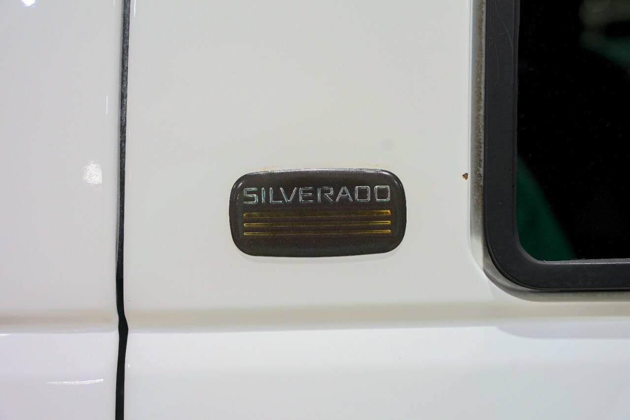 Used 1998 Chevrolet Silverado 1500 4x4 Extended Cab w/ Preferred Equipment Group 2 image 27