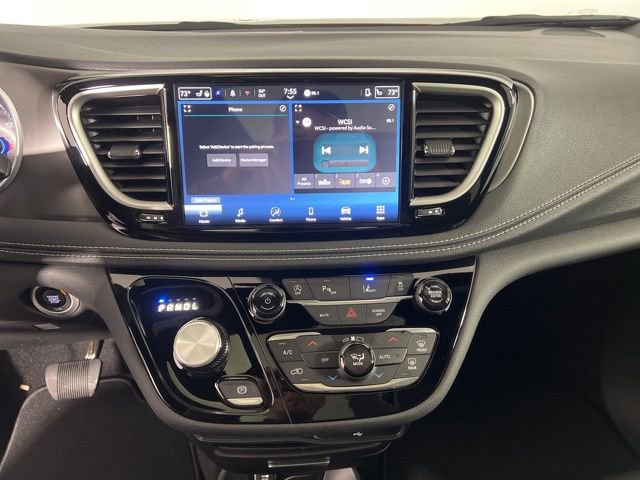 New 2026 Chrysler Pacifica Select image 22