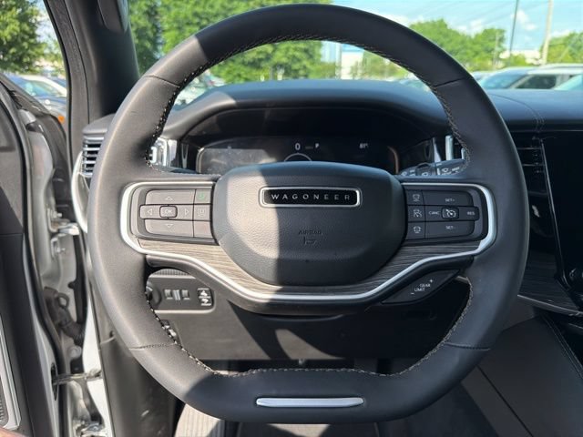 Used 2022 Jeep Wagoneer Series II AWD/4WD image 14