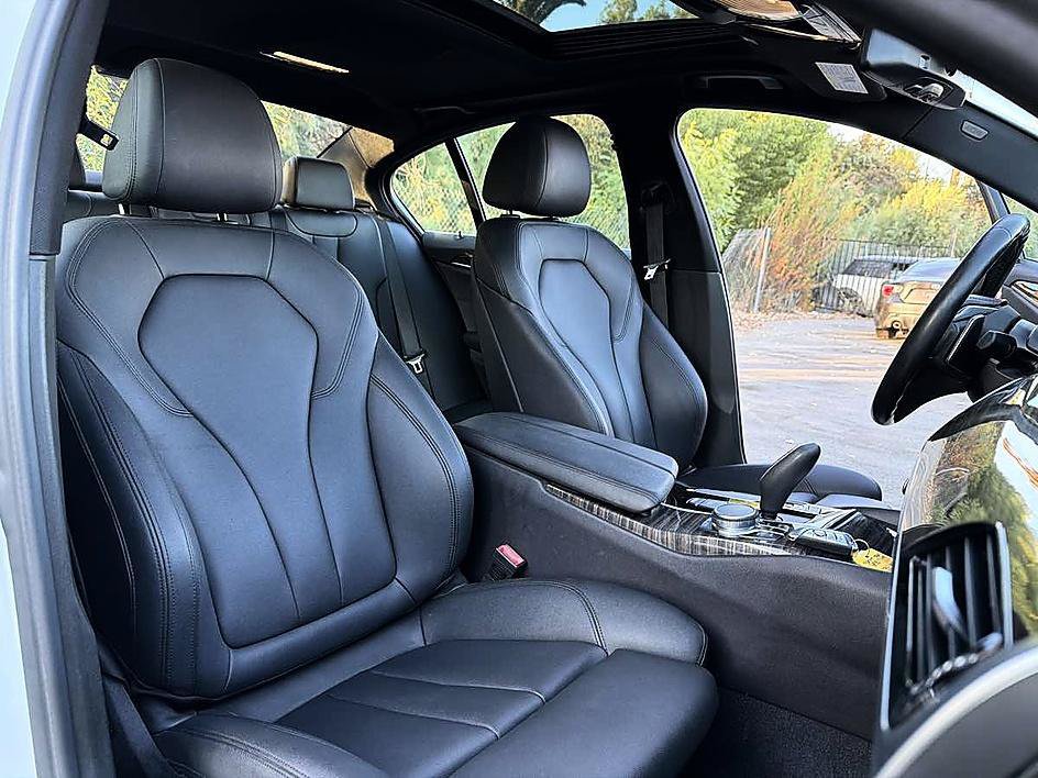 Used 2019 BMW 530i RWD image 23