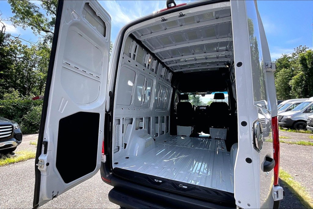 Used 2026 Mercedes-Benz Sprinter 2500 image 20