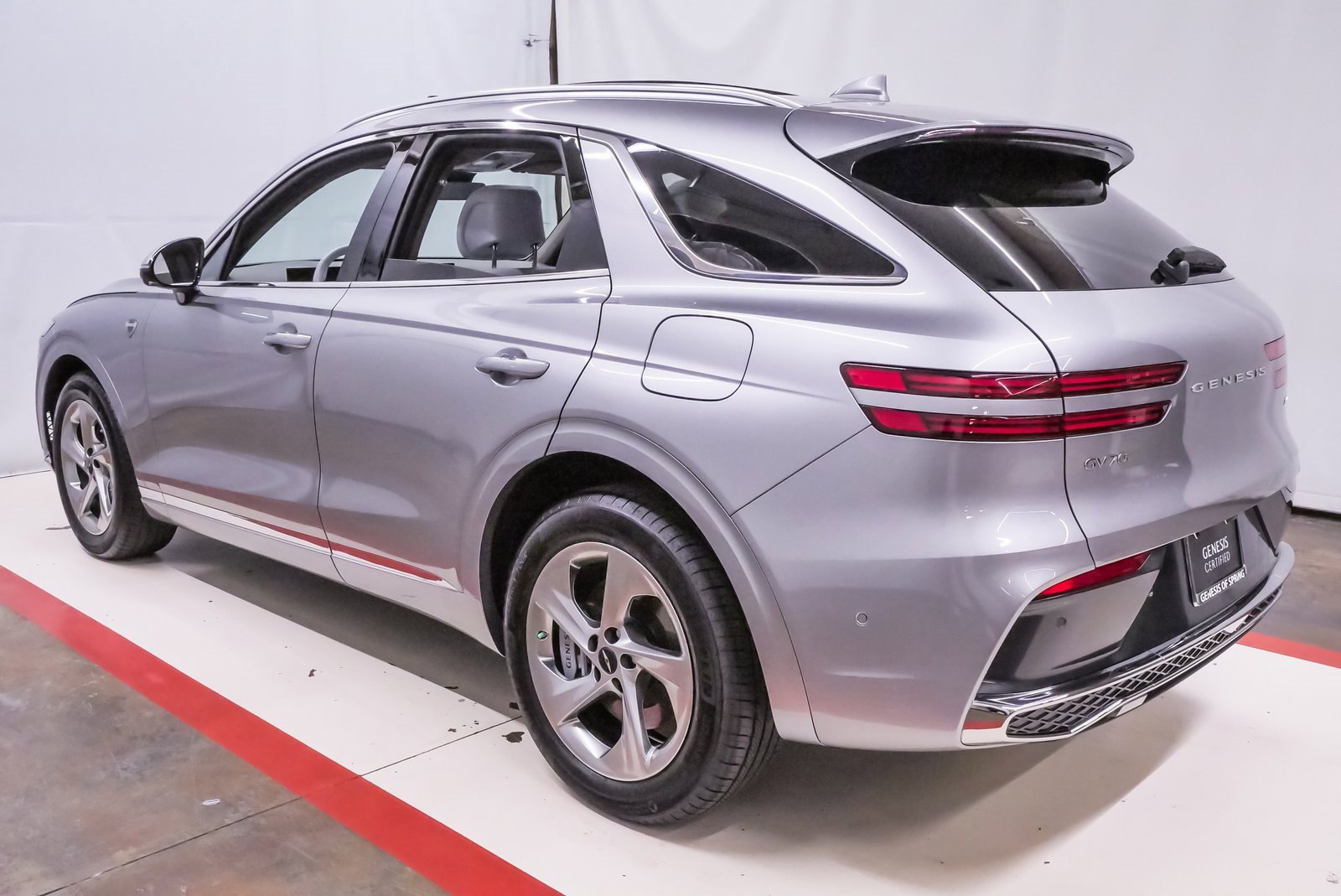 Certified 2026 Genesis GV70 2.5T Advanced image 8