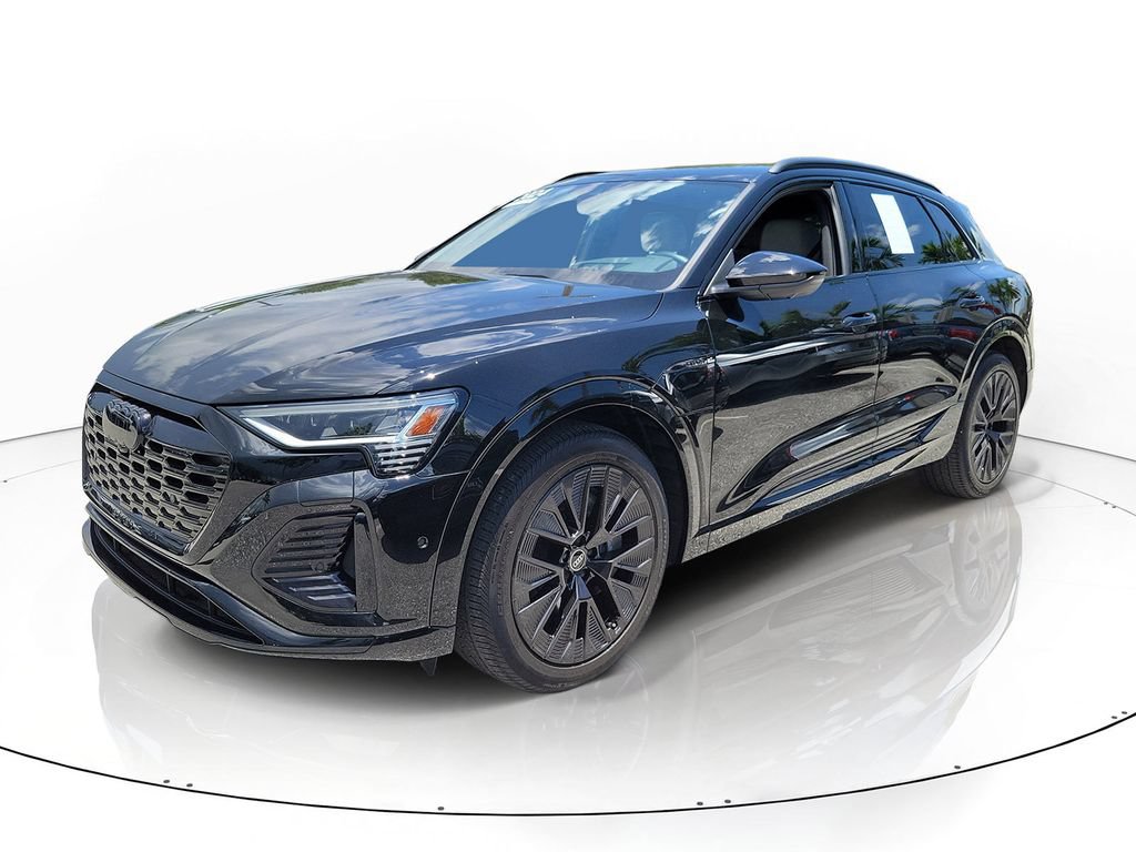 Used 2024 Audi Q8 e-tron Prestige w/ Prestige Package AWD/4WD image 2