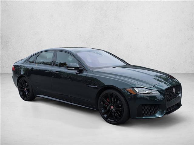 Used 2017 Jaguar XF S image 3