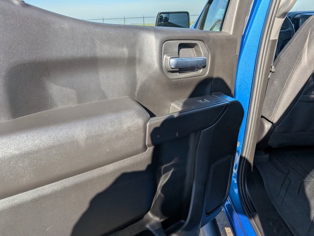 Used 2024 Chevrolet Silverado 1500 Custom w/ Turbomax Blackout Package image 11