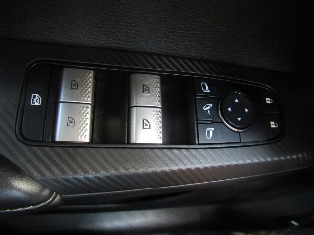 Used 2022 Mitsubishi Outlander SEL image 35