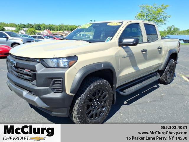Used 2024 Chevrolet Colorado Trail Boss w/ Advanced Trailering Package AWD/4WD image 1