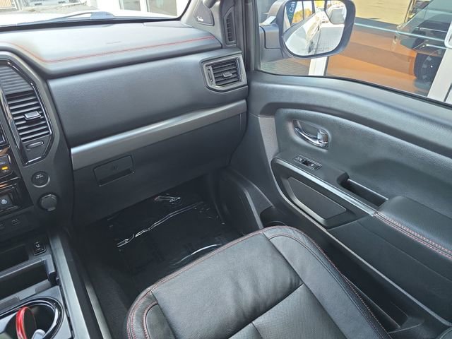 Used 2021 Nissan Titan PRO-4X w/ Pro-4x Convenience Package image 14