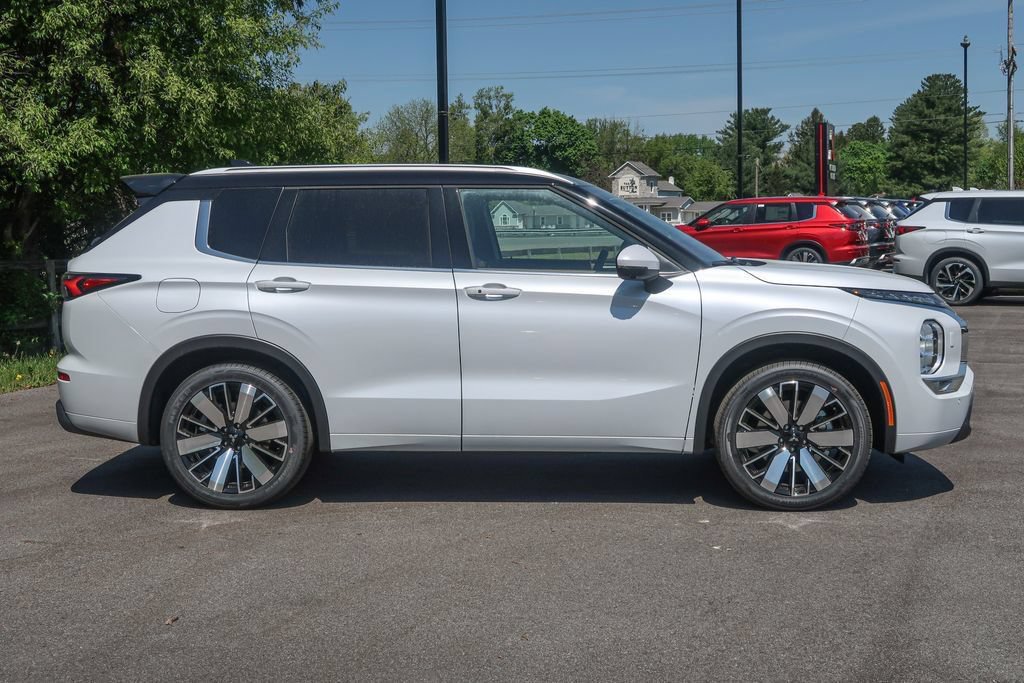 New 2026 Mitsubishi Outlander SEL AWD/4WD image 9