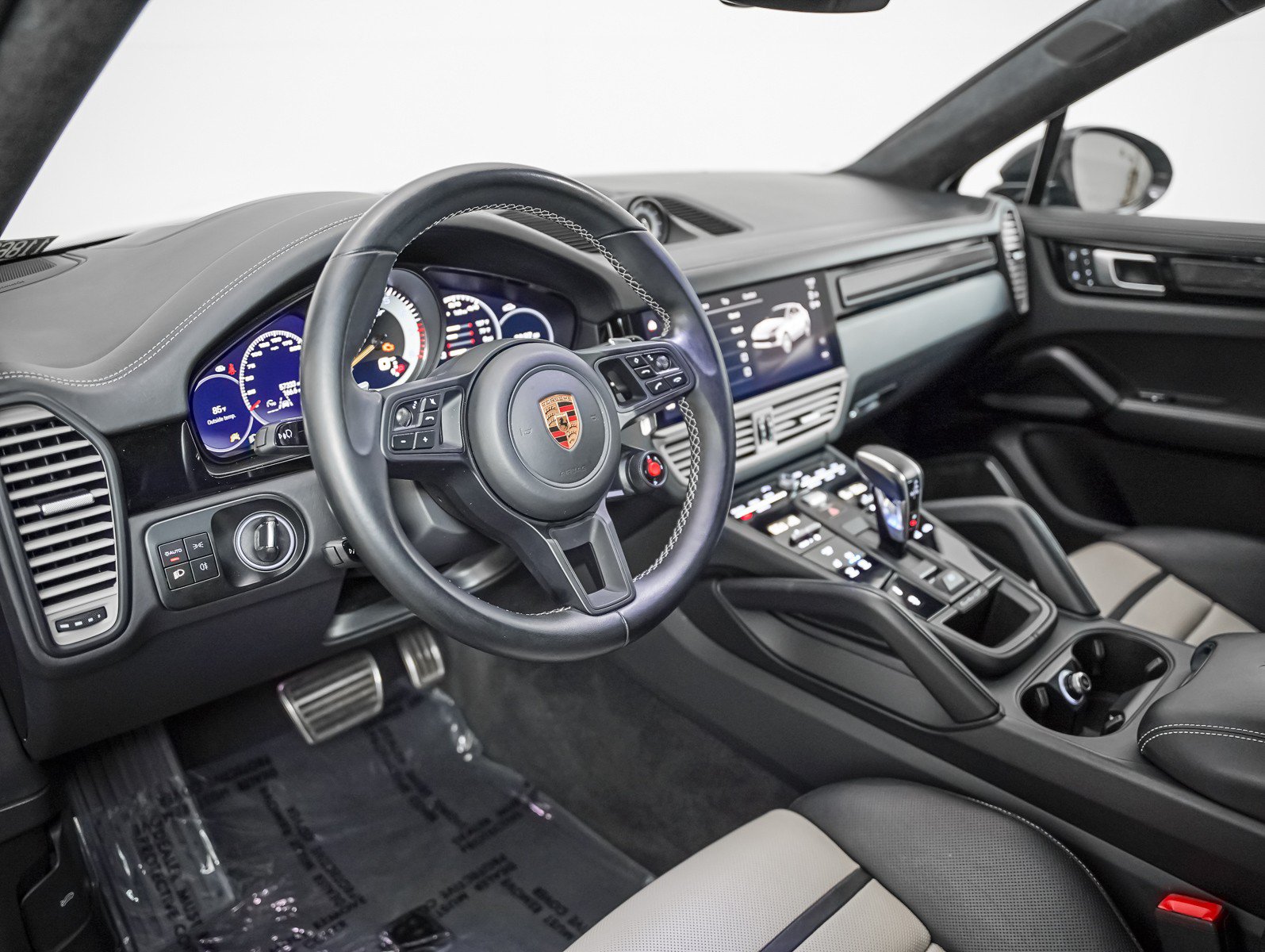 Certified 2022 Porsche Cayenne Turbo GT AWD/4WD image 11