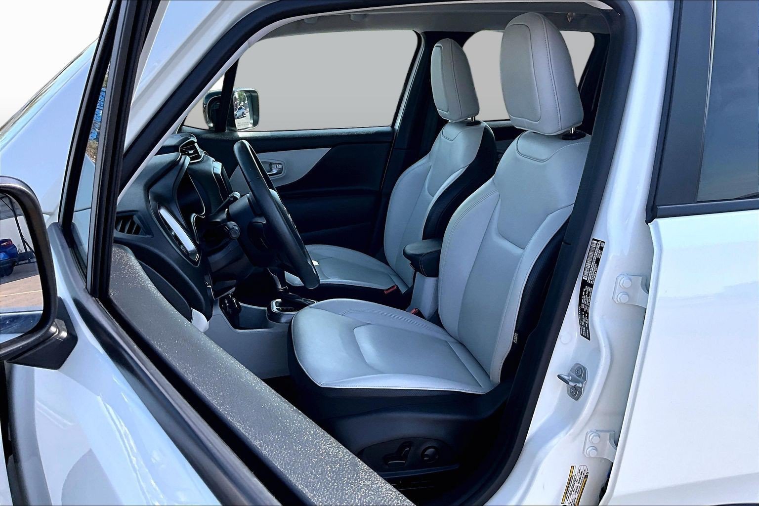 Used 2022 Jeep Renegade Limited w/ Sun, Sound & Wheels Group AWD/4WD image 26
