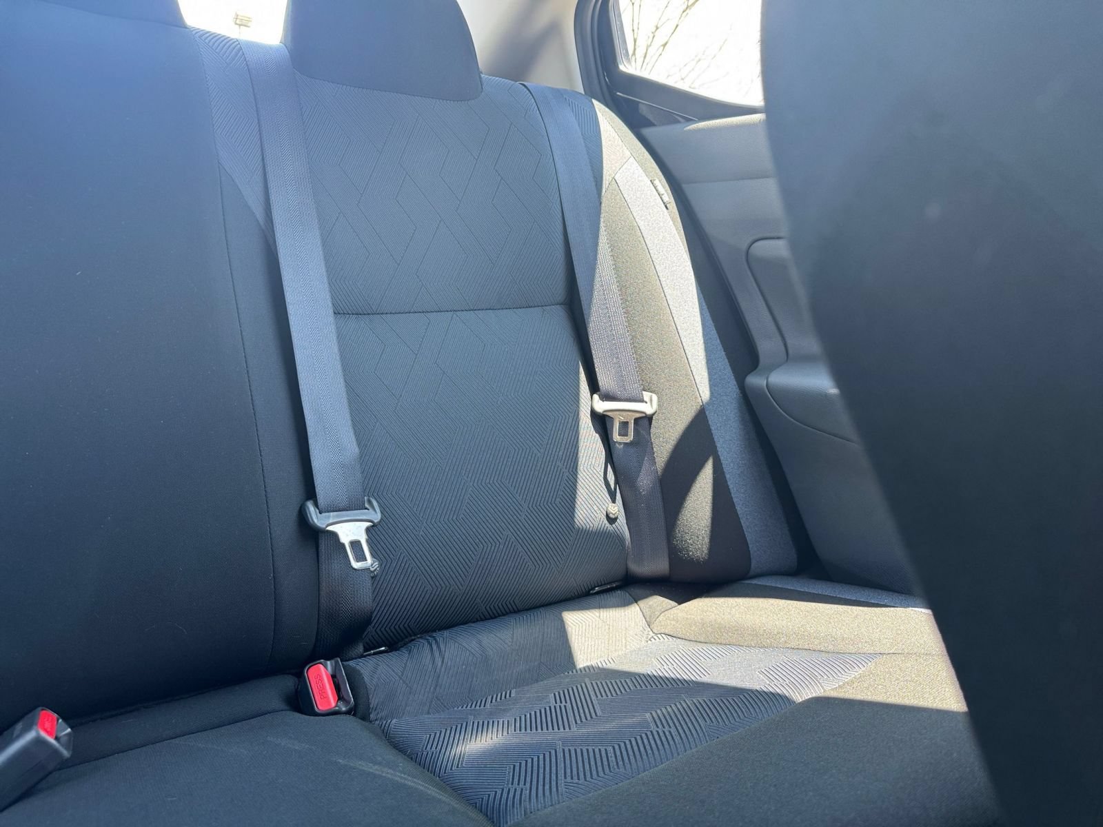 Used 2025 Nissan Versa SV FWD image 35