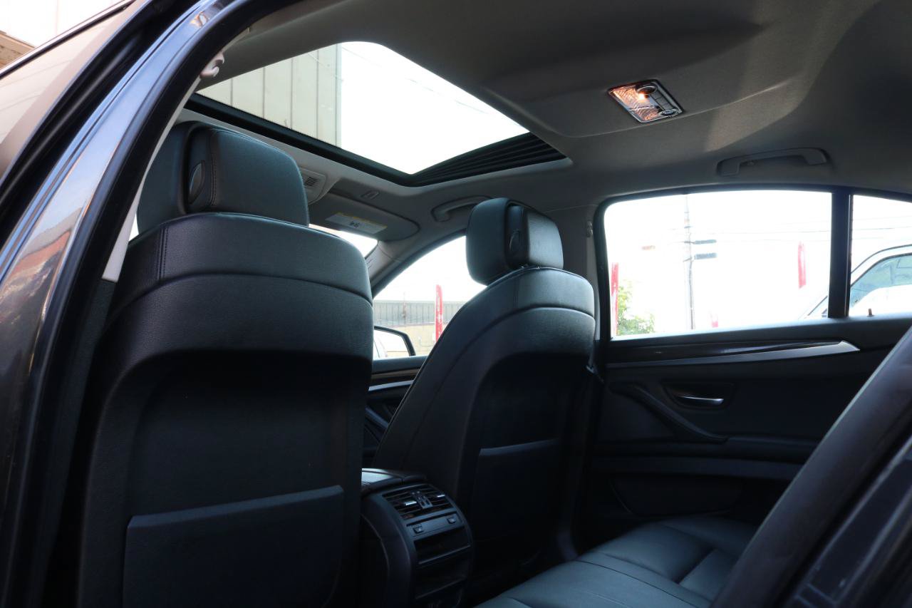 Used 2012 BMW 535i xDrive Sedan AWD/4WD image 30