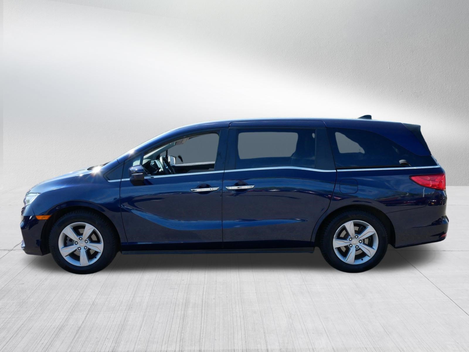 Certified 2018 Honda Odyssey EX image 4