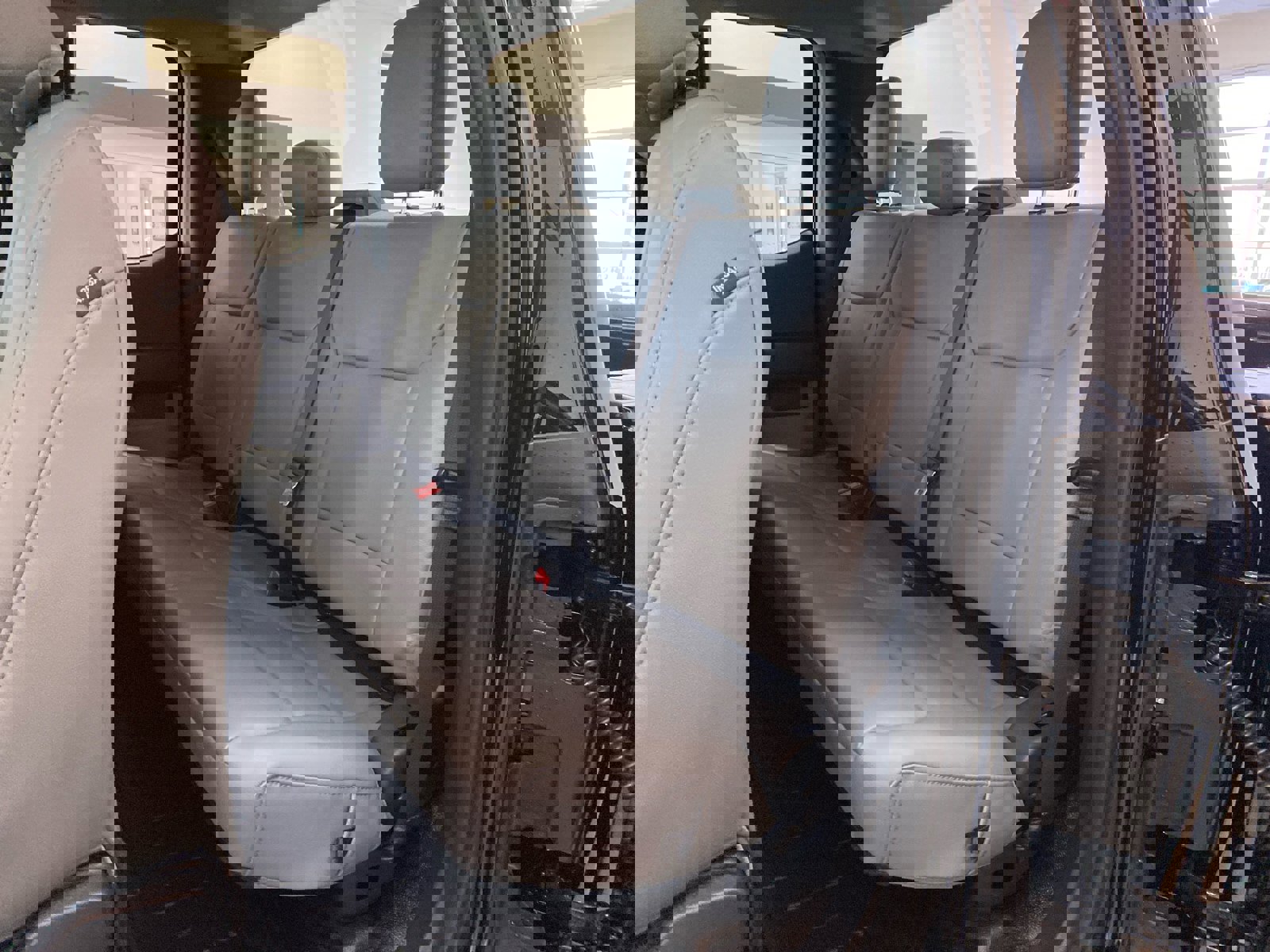 New 2026 Ford F250 XL w/ XL Chrome Package image 12