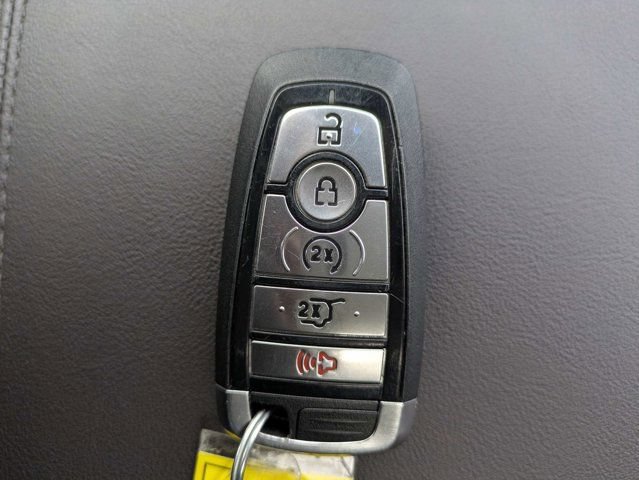Used 2025 Ford Explorer Platinum w/ LUX Leather Package AWD/4WD image 35