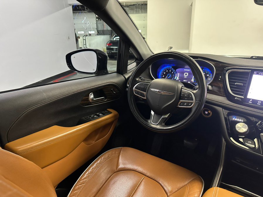 Used 2022 Chrysler Pacifica Pinnacle image 43