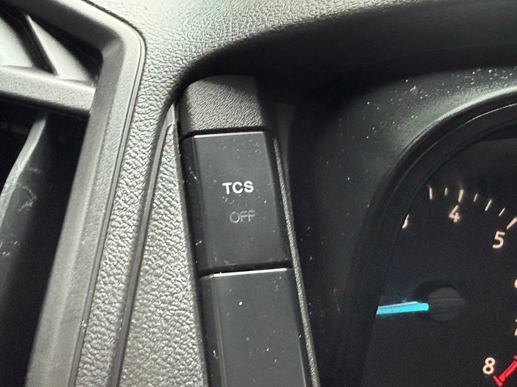 Used 2019 Ford Transit 150 148 Medium Roof RWD image 38