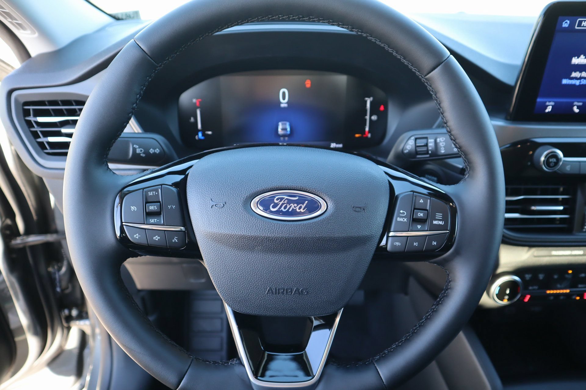New 2026 Ford Escape Active w/ Cold Weather Package FWD image 3