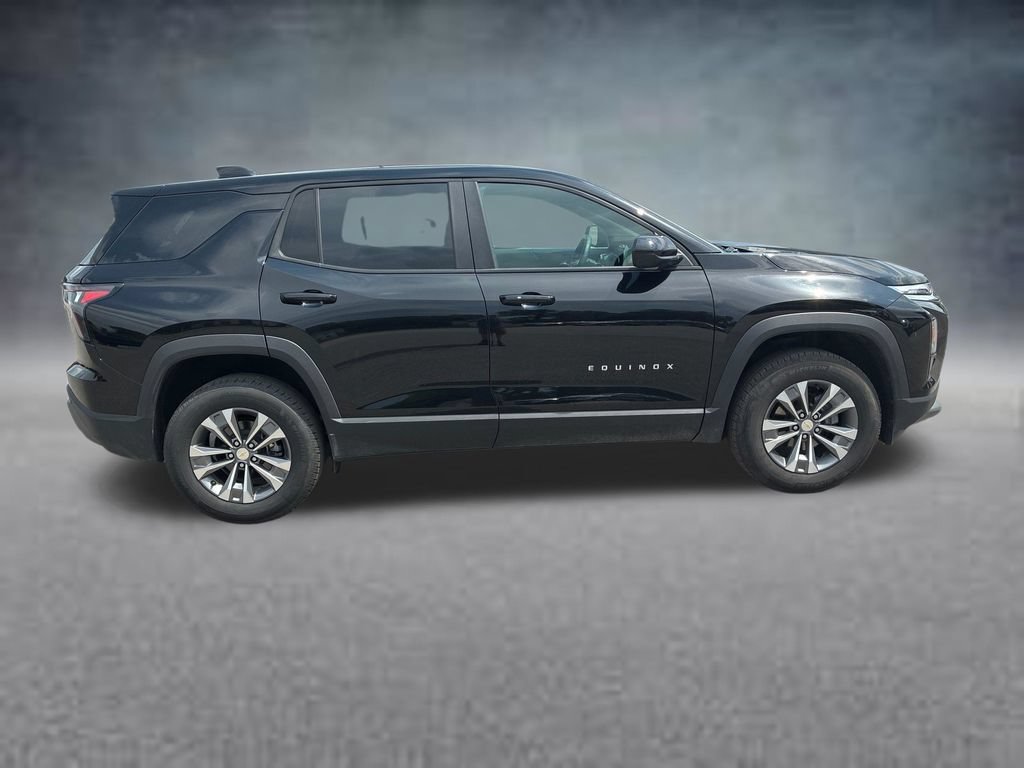 Used 2026 Chevrolet Equinox LT AWD/4WD image 7