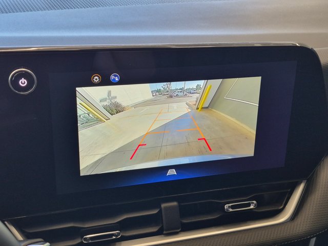 Used 2025 Chevrolet Equinox LT FWD image 10