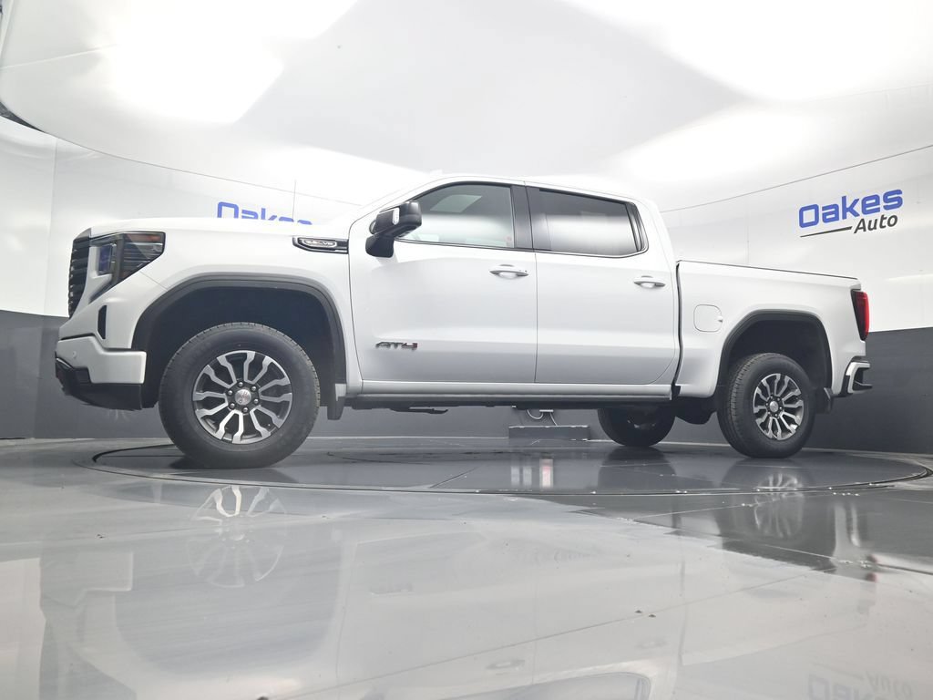 Used 2022 GMC Sierra 1500 AT4 w/ AT4 Premium Package AWD/4WD image 44